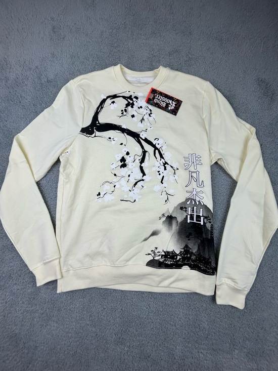 Blind Rooster Other - BLIND ROOSTER Small Asian Graphic Mountain Village Tree Soft Sweatshirt NWT